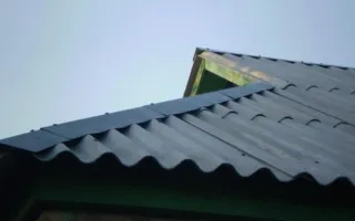 Молодчики в Балаклаве «прохудили» крышу ради инструментов
