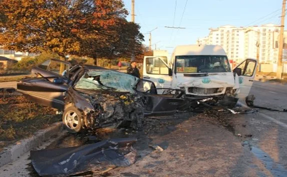 Стали известны подробности утреннего ДТП с маршруткой