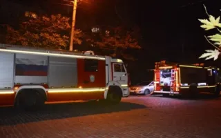 На пожаре дома в Севастополе погиб мужчина, спасены 10 жильцов (фото)