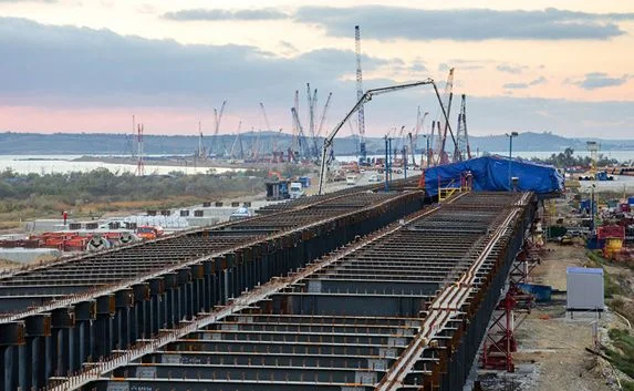 Сформирован первый участок плиты проезжей части Керченского моста