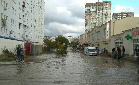 Гагаринский район превратился в Венецию (фото, видео)