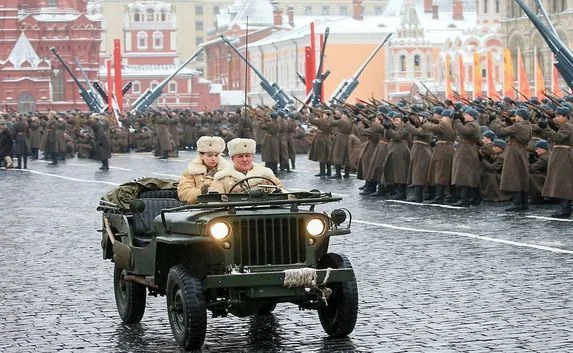 В Москве начался марш в честь парада 1941 года