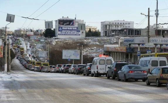 Замдиректора «Севавтодора» уволен из-за транспортного коллапса