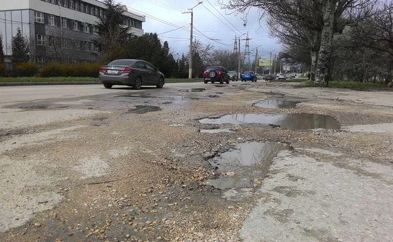 ​Мобильное приложение с аварийными участками дорог запустят в России
