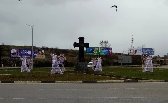 Ялтинское кольцо украсили «ангелы». На подходе «кот» и «лошади»