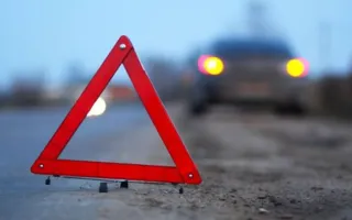 На перекрёстке в Севастополе столкнулись авто на высокой скорости 
