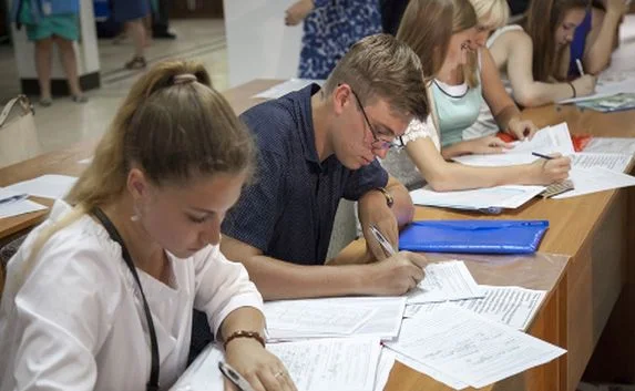 Помощь в поступлении в вуз мошенник оценил в 4 тыс. долларов