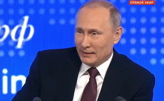 В ответ на новые санкции США Путин поздравил Обаму с Новым годом