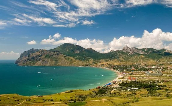 Погода в Крыму и Севастополе: местами снег, на дорогах гололедица