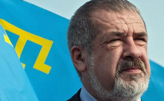 Чубаров призвал украинские власти изменить статус Крыма