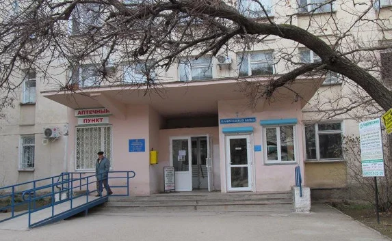 «Поликлиники наши, конечно, убогие», но в мае хотят стать «бережливыми»