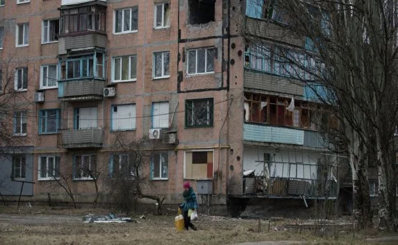 На линии огня: в Авдеевке начали частичную эвакуацию горожан