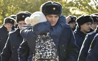 Этой весной в армию намерены призвать до двух тысяч крымчан 