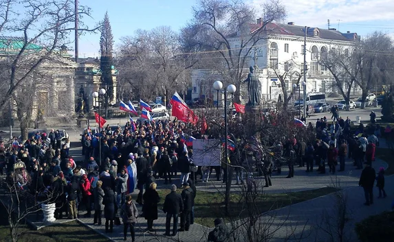 В Севастополе состоялся митинг в поддержку Донбасса — фото, видео