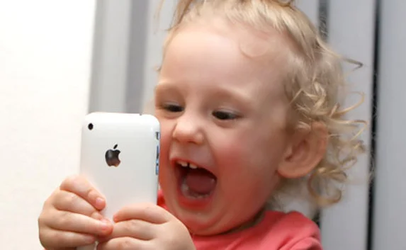 В Севастополе грабитель отнял у девочки «iPhone 5»