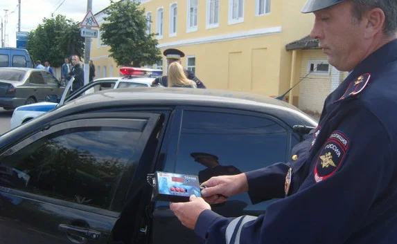 Рейд ГИБДД в Севастополе: облава на тонировку
