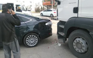 Резвый топик спровоцировал в Севастополе тройное ДТП (фото, видео)