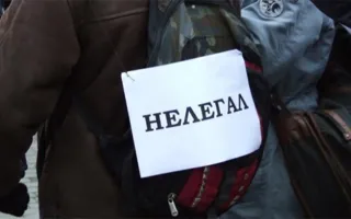 Нелегалы прятались под чемоданами, чтобы проникнуть в Крым 