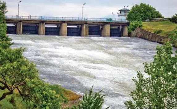 Симферопольское «море» наполнено до краёв — воду сбросят в Салгир