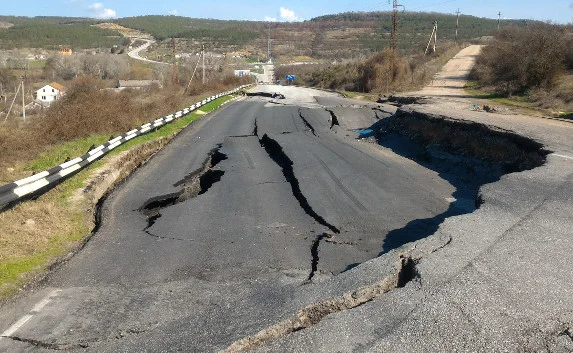 Севастопольский оползень признали чрезвычайной ситуацией