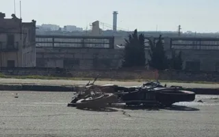 В Севастополе мотоциклист врезался в маршрутку — двое пострадавших 