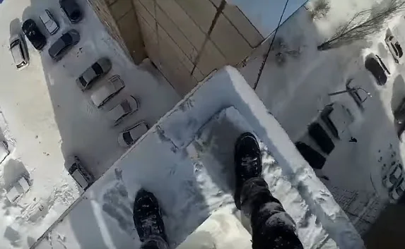 Уфимский подросток возмутил Сеть опасным прыжком (видео)