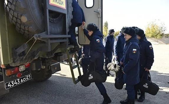 Весной в армию призовут две тысячи крымчан