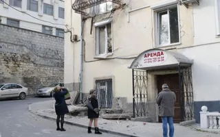 Прокуратура нашла виновных в обвале балкона в центре Севастополя