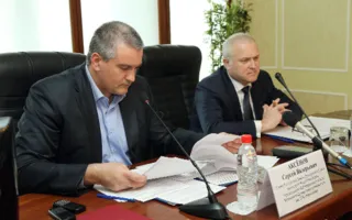 Аксёнов считает ректора КФУ «гирями» университета