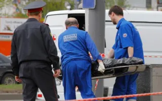 В Севастополе рабочий разбился, упав с крыши дома