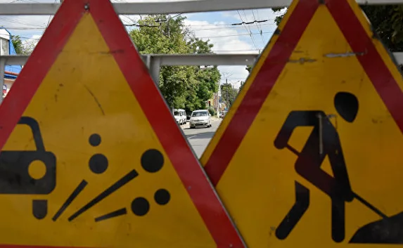 В центре Симферополя до вечера перекрыто движение