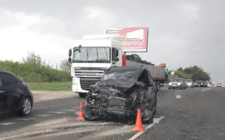 ДТП под Симферополем: внедорожник врезался в бензовоз (фото, видео)