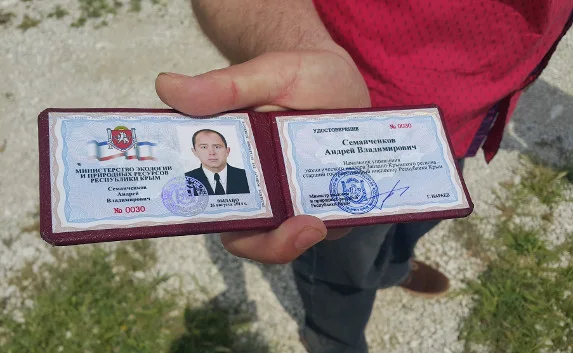Крымские чиновники от экологии согласны «жрать траву» вместе с министром — фото