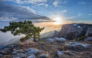Погода в Крыму 8 мая: туманы и дожди с грозами