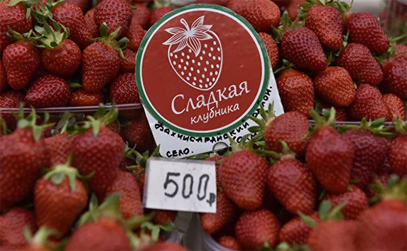 Почему в Крыму и Севастополе такая дорогая клубника?