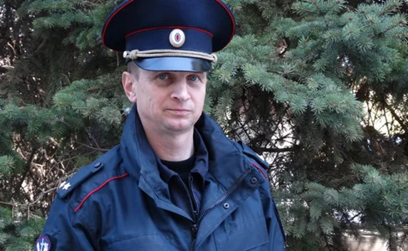 Севастопольский полицейский спас мужчину на пожаре