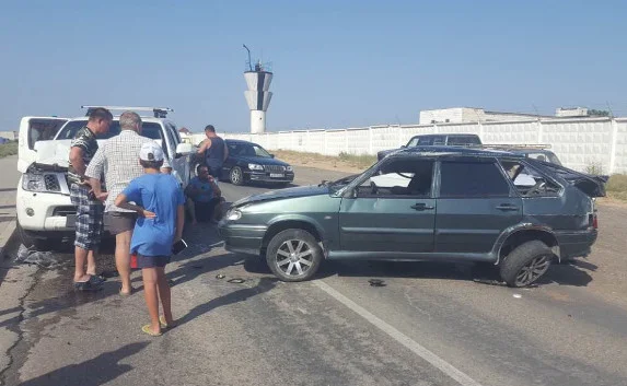 ДТП в Казачьей бухте: ВАЗ врезался в иномарку (фото, видео)