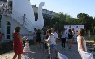 В Феодосии появился Замок Чая (фото, видео)