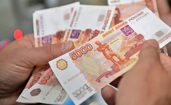 В Севастополе у пожилого мужчины в хостеле похитили 300 тысяч рублей