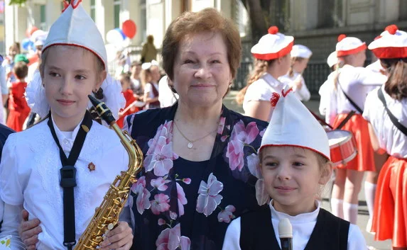 В Севастополе бунтуют родители: увольняют директора 57-й школы