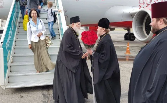 В аэропорту Симферополя встретили американского митрополита Илариона 