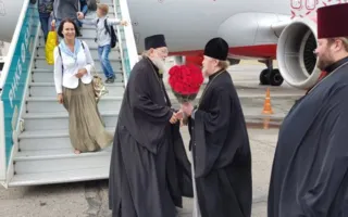 В аэропорту Симферополя встретили американского митрополита Илариона 