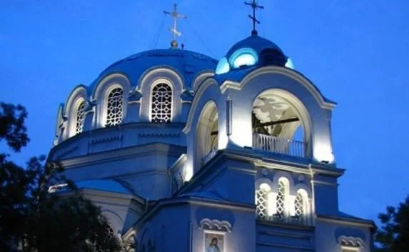 В Евпатории полицейские простили священникам ночной шум 