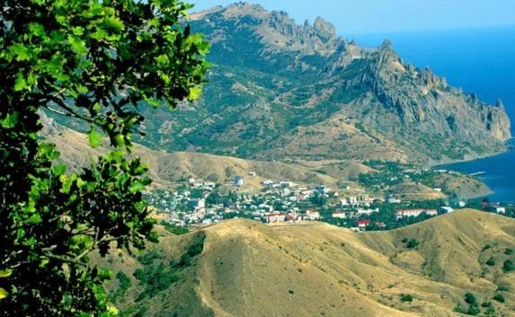 Крымские спасатели 11 часов искали заблудившегося в горах ребёнка