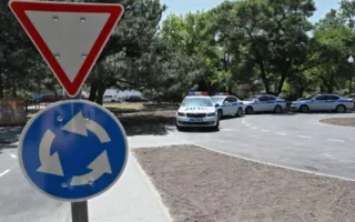 В Симферополе детский автогородок разрушают вандалы (фото)