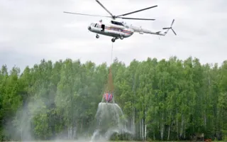 Вертолёты МЧС второй день тушат горящую под Судаком траву