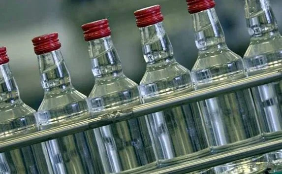 Полиция Севастополя «накрыла» цех с «палёным» алкоголем