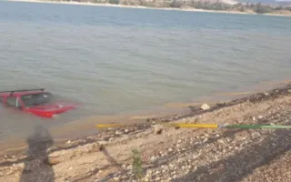 МЧС достали из Белогорского водохранилища «Жигули» (фото)