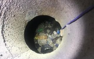 В Севастополе из заброшенного колодца достали собаку 