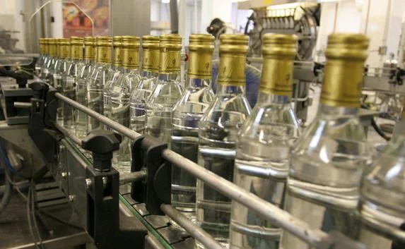 Минздрав предложил поднять стоимость 0,5 водки до 300 рублей